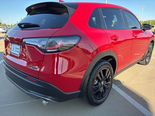 2026 Honda HR-V Sport photo 3