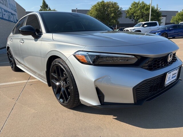 2026 Honda Civic Sport photo 2