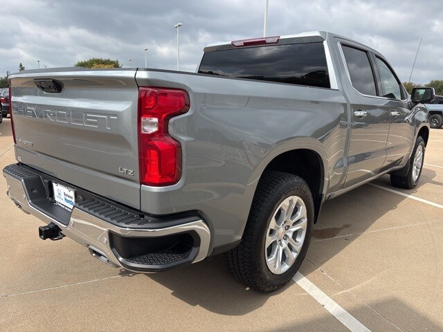 2024 Chevrolet Silverado 1500 LTZ photo 3