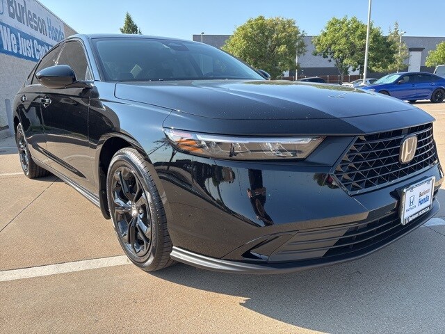 2025 Honda Accord SE photo 2