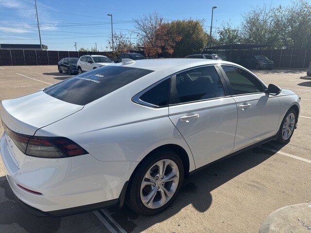 2025 Honda Accord LX photo 2