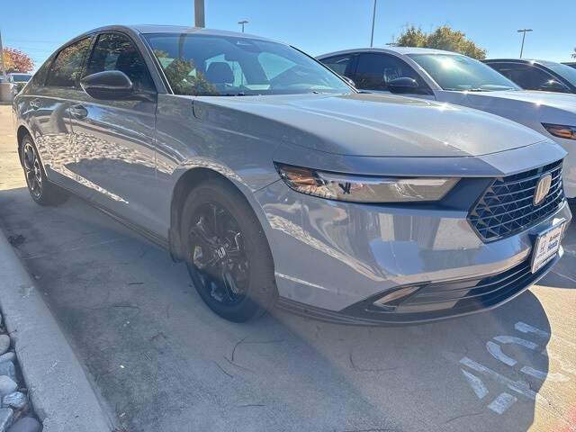 2025 Honda Accord SE photo 3