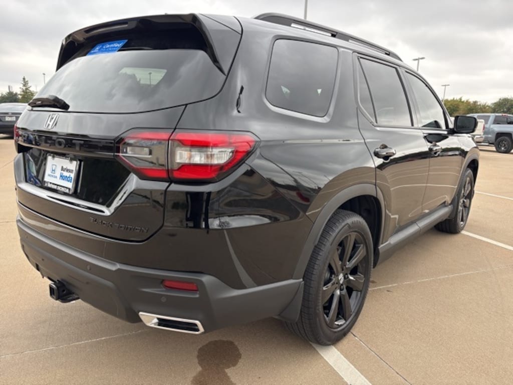 Used 2025 Honda Pilot Black Edition SUV