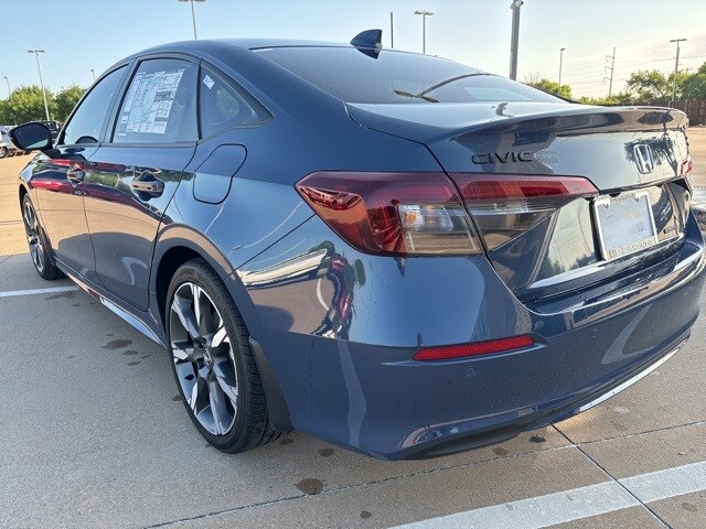 2026 Honda Civic Hybrid Sport Touring photo 4