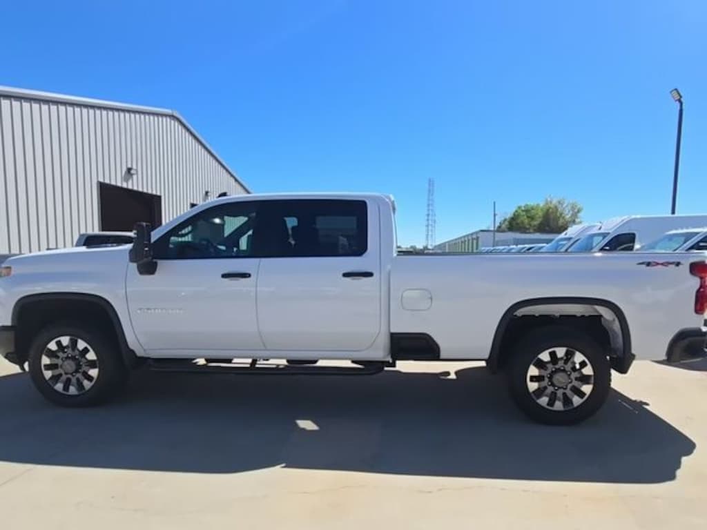 Used 2025 Chevrolet Silverado 2500 HD Custom Truck Crew Cab