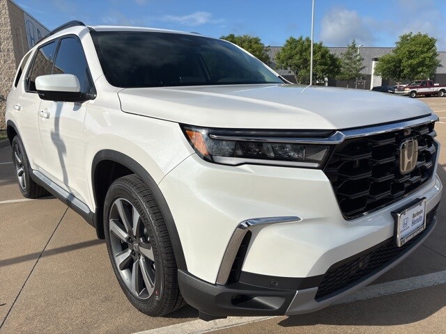2025 Honda Pilot Elite photo 2