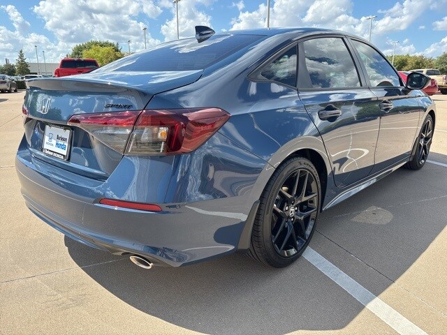 2026 Honda Civic Sport photo 3