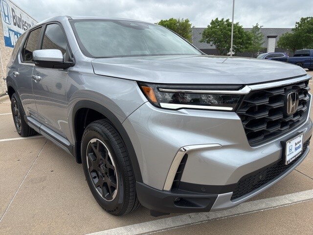 2025 Honda Pilot EX-L photo 2