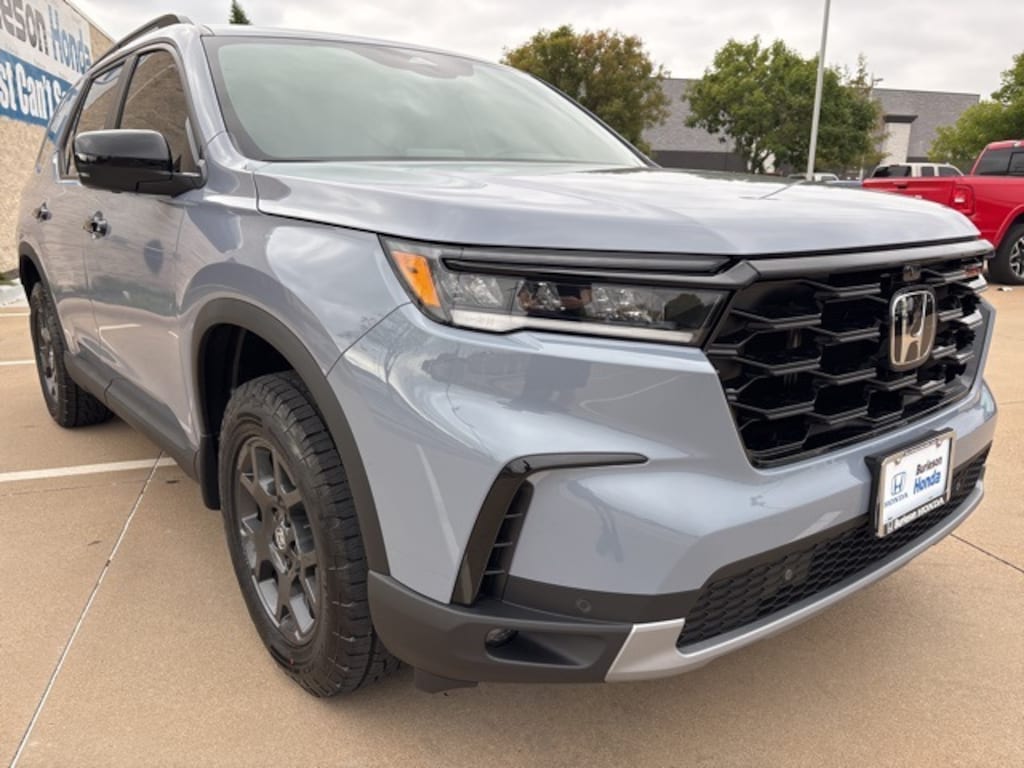 New 2025 Honda Pilot TrailSport SUV