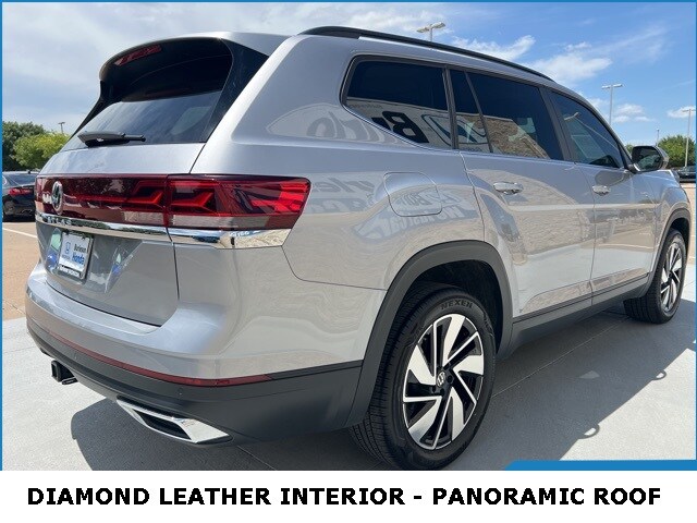 2024 Volkswagen Atlas SE Technology photo 3