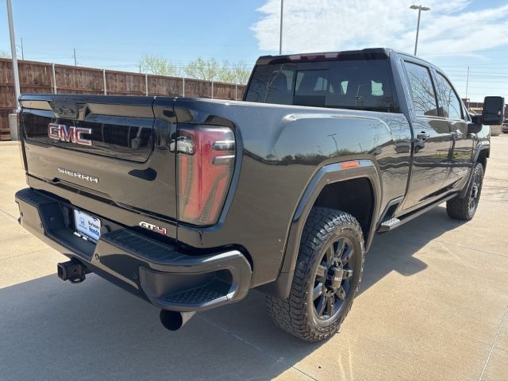 Used 2024 GMC Sierra 2500 HD AT4 Truck Crew Cab