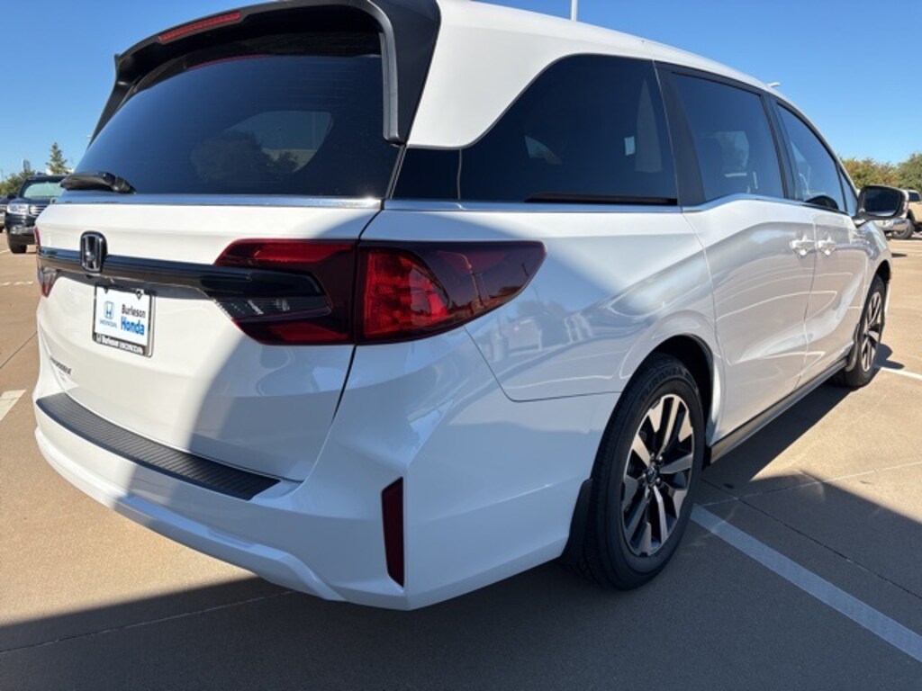 New 2026 Honda Odyssey EX-L Van Passenger
