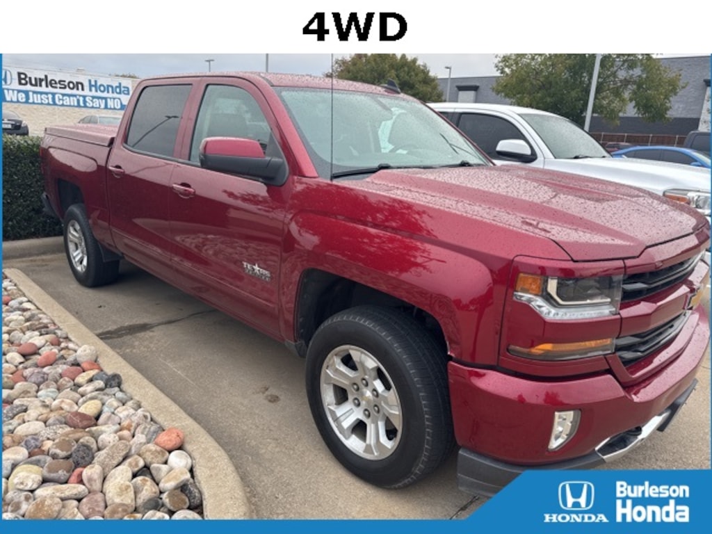 Used 2018 Chevrolet Silverado 1500 LT Truck Crew Cab