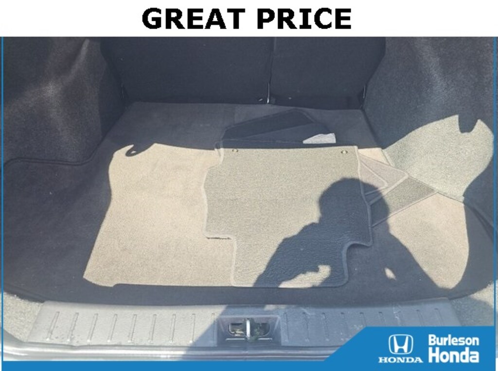 Used 2023 Nissan Versa 1.6 SV Sedan