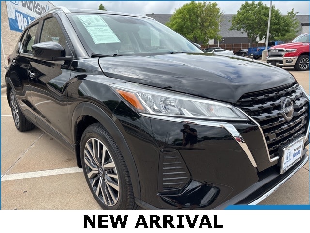 Used 2024 Nissan Kicks SV with VIN 3N1CP5CV0RL496837 for sale in Burleson, TX