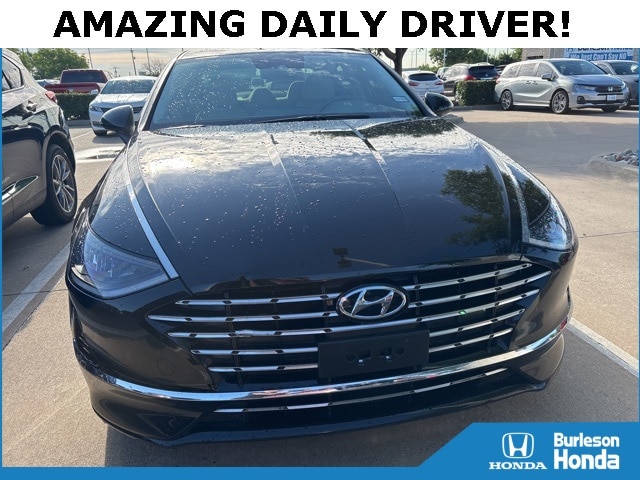 Used 2022 Hyundai Sonata Hybrid SEL with VIN KMHL34JJ3NA043344 for sale in Burleson, TX