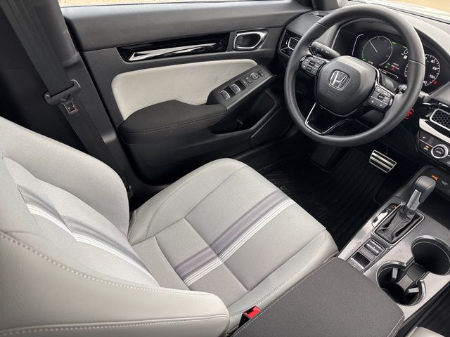 2025 Honda Civic Sport - Photo 12