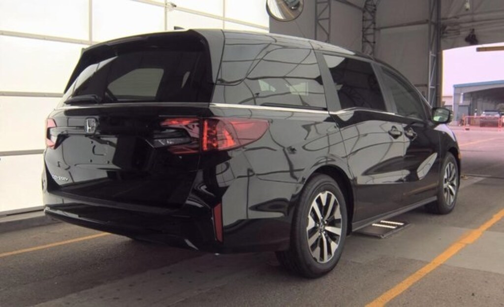 Used 2025 Honda Odyssey EX-L Van