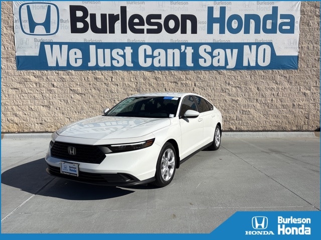 2025 Honda Accord LX's photo