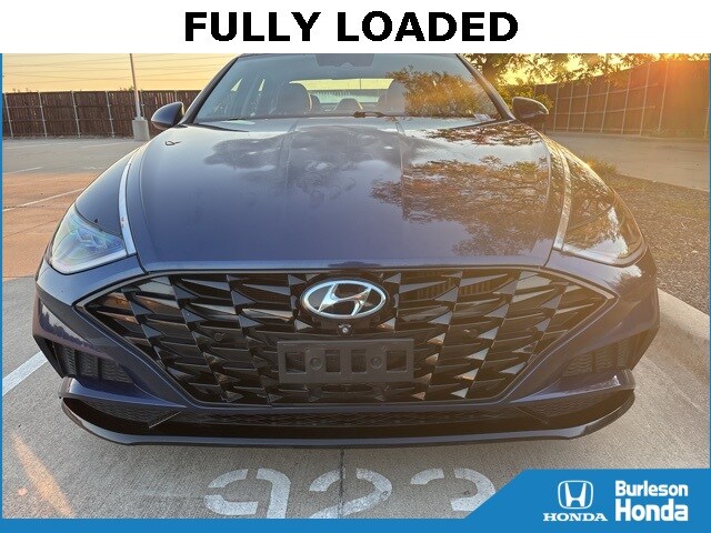 2022 Hyundai Sonata Limited photo 2