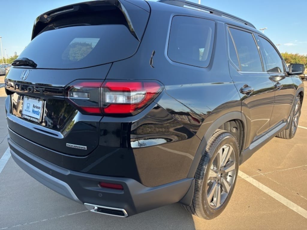 New 2025 Honda Pilot Touring SUV