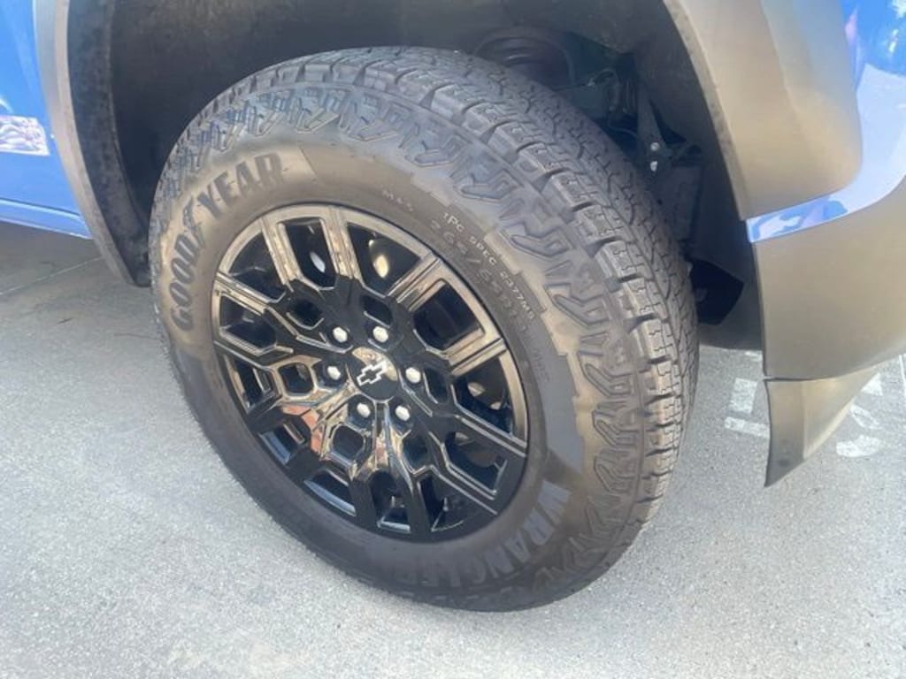 Used 2025 Chevrolet Colorado Trail Boss Truck Crew Cab