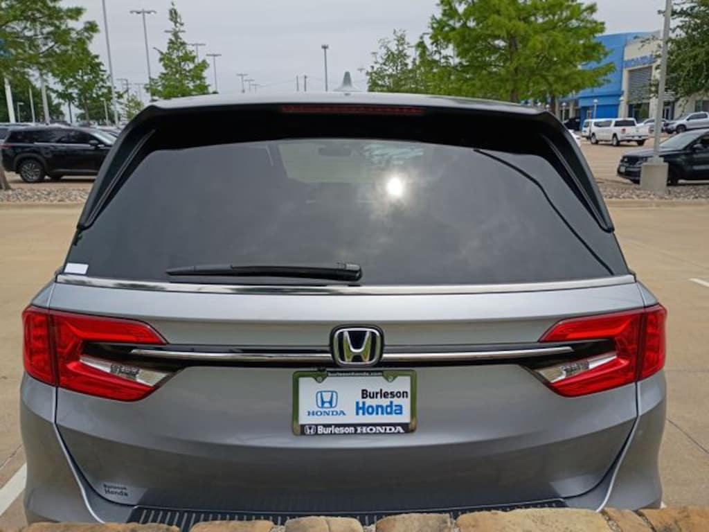Used 2023 Honda Odyssey Touring Van
