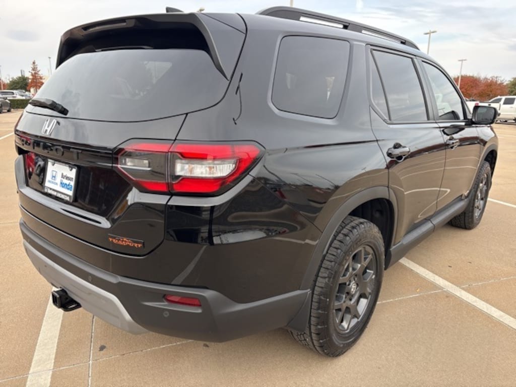 New 2025 Honda Pilot TrailSport SUV