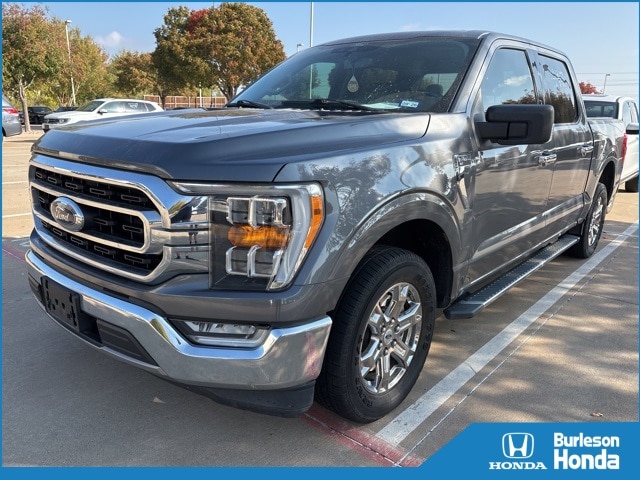 2021 Ford F-150 XLT's photo