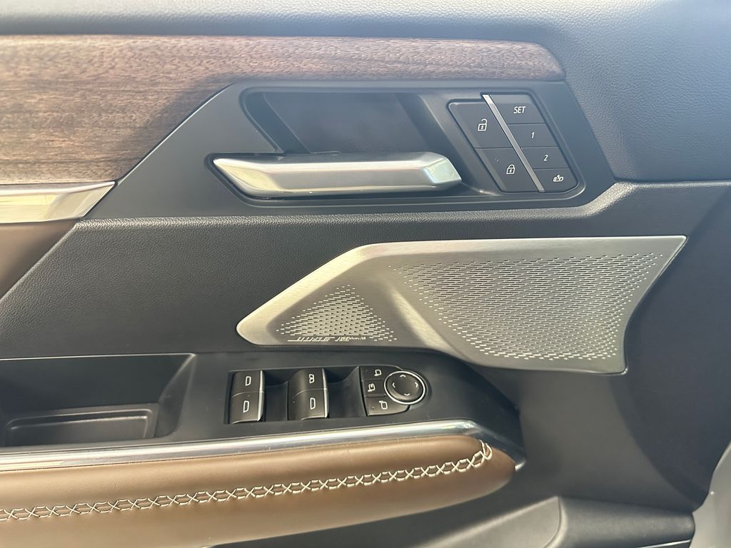 2026 GMC Acadia Denali Ultimate - Photo 22