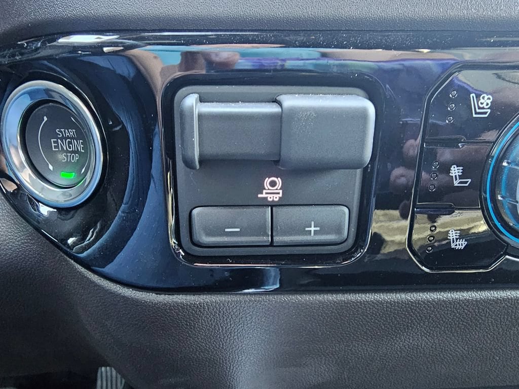 2025 GMC Sierra 3500HD SLT - Photo 33