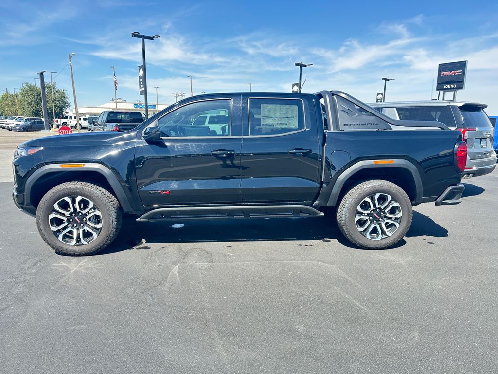 2025 GMC Canyon AT4 - Photo 12