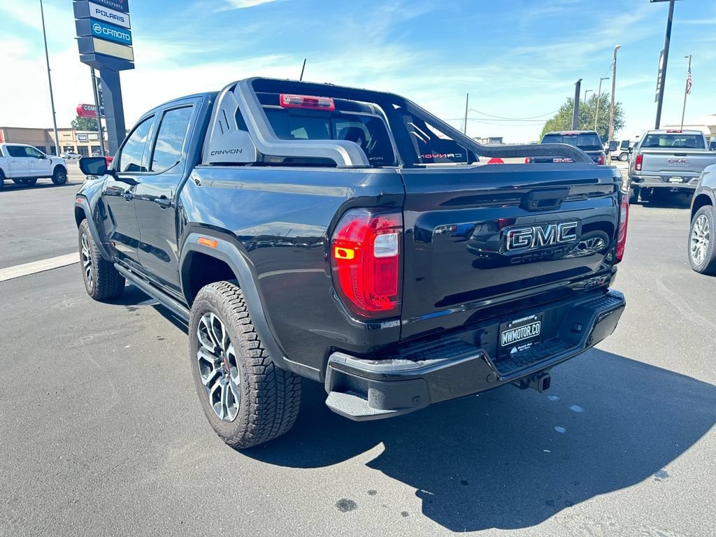 2025 GMC Canyon AT4 - Photo 9