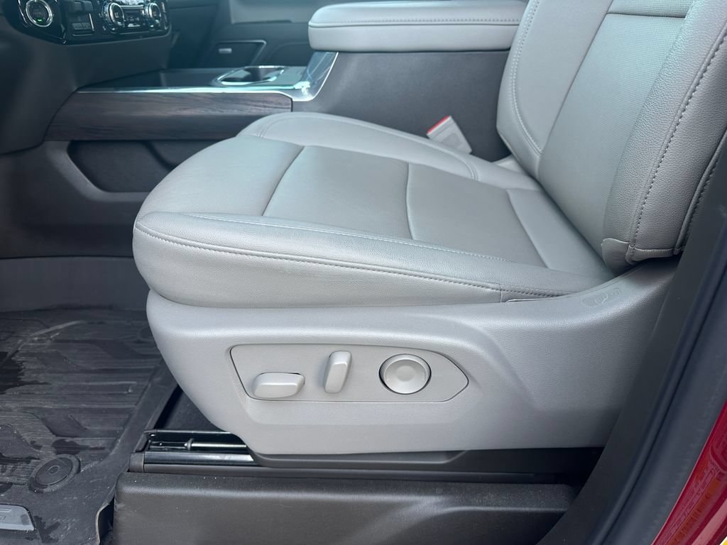 2025 GMC Sierra 3500HD SLT - Photo 14