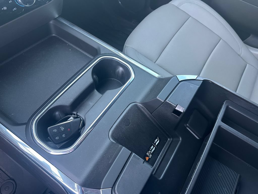 2025 GMC Sierra 3500HD SLT - Photo 21