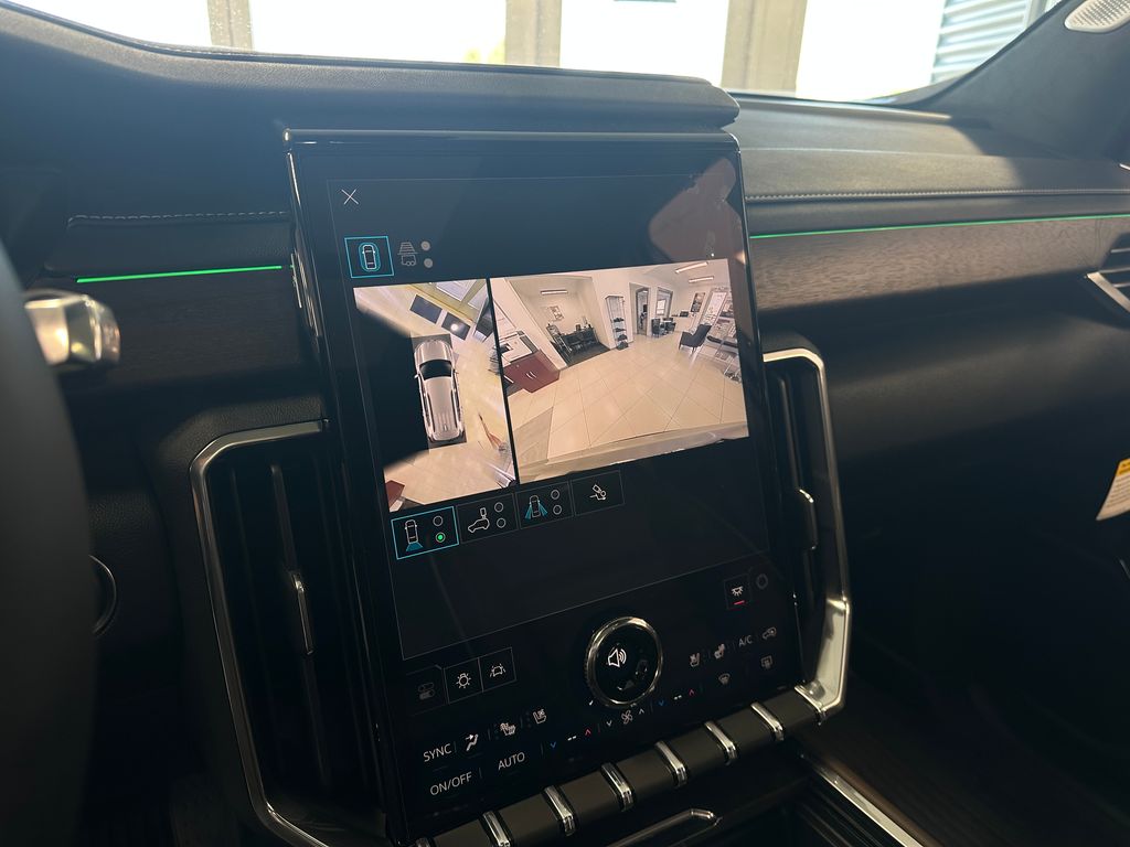 2026 GMC Acadia Denali Ultimate - Photo 18