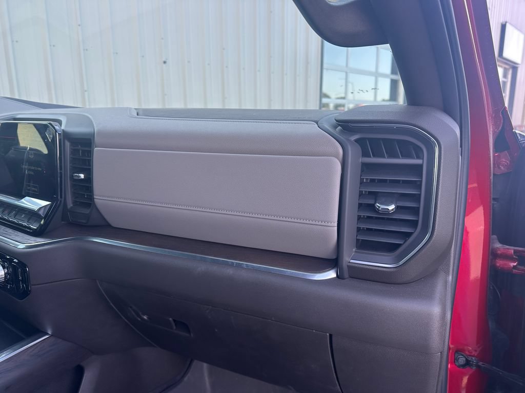 2025 GMC Sierra 3500HD SLT - Photo 31