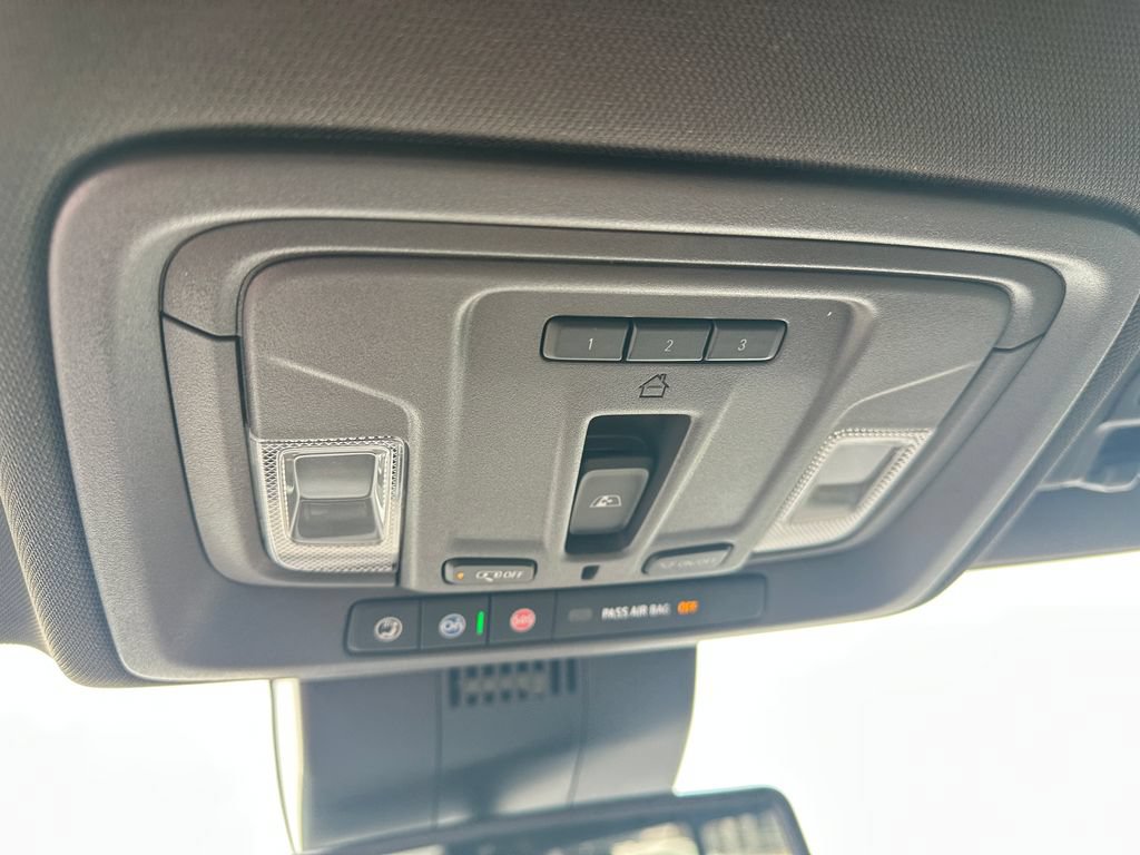 2025 GMC Sierra 3500HD SLT - Photo 25