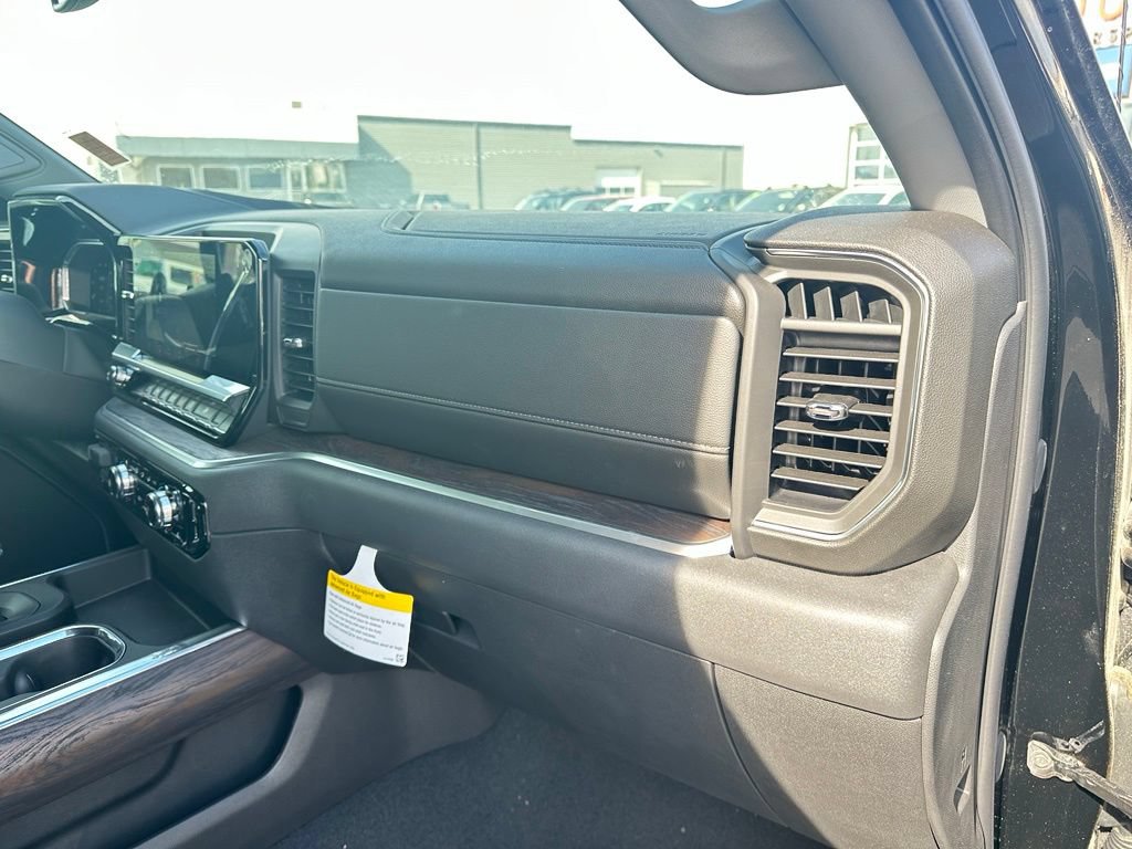 2026 GMC Sierra 1500 SLT - Photo 32