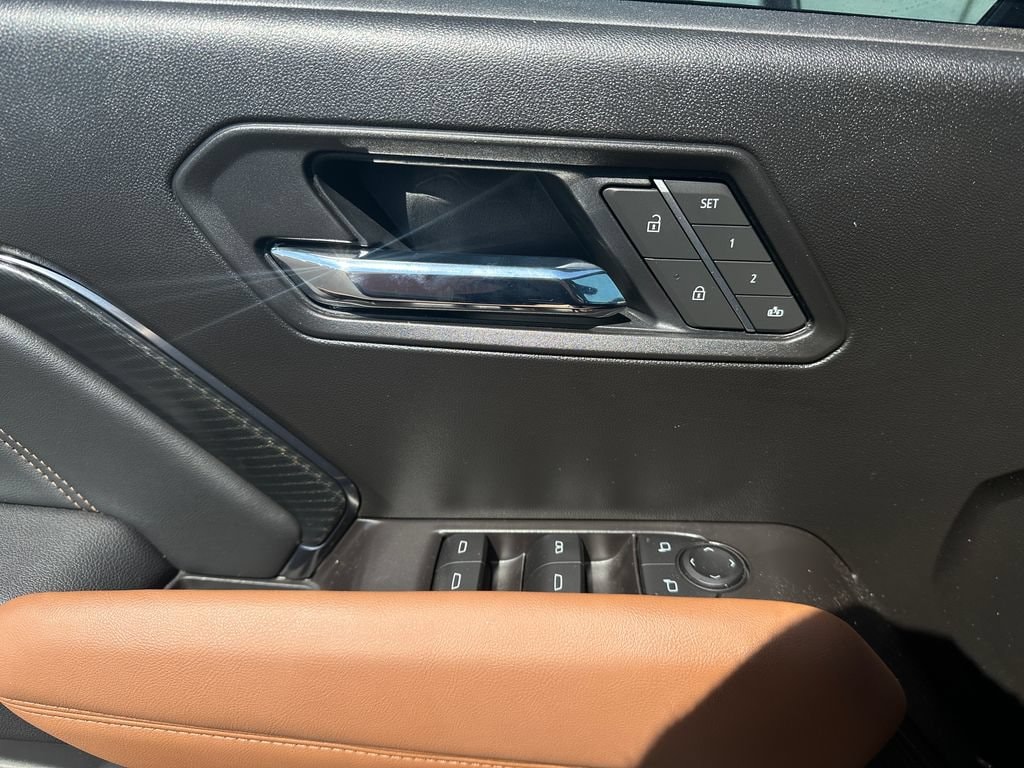 2025 GMC Canyon AT4 - Photo 24