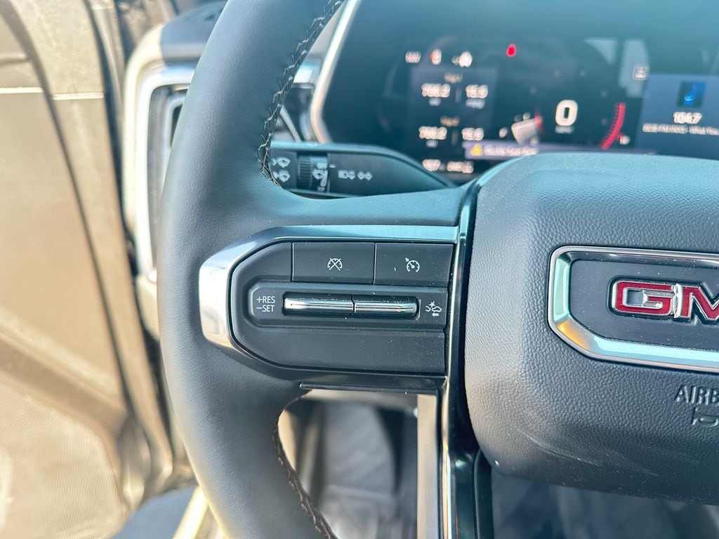 2025 GMC Canyon AT4 - Photo 18