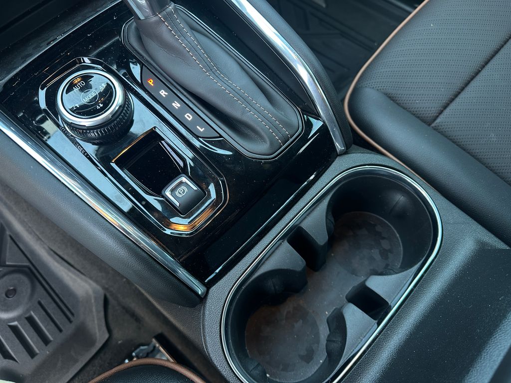 2025 GMC Canyon AT4 - Photo 24