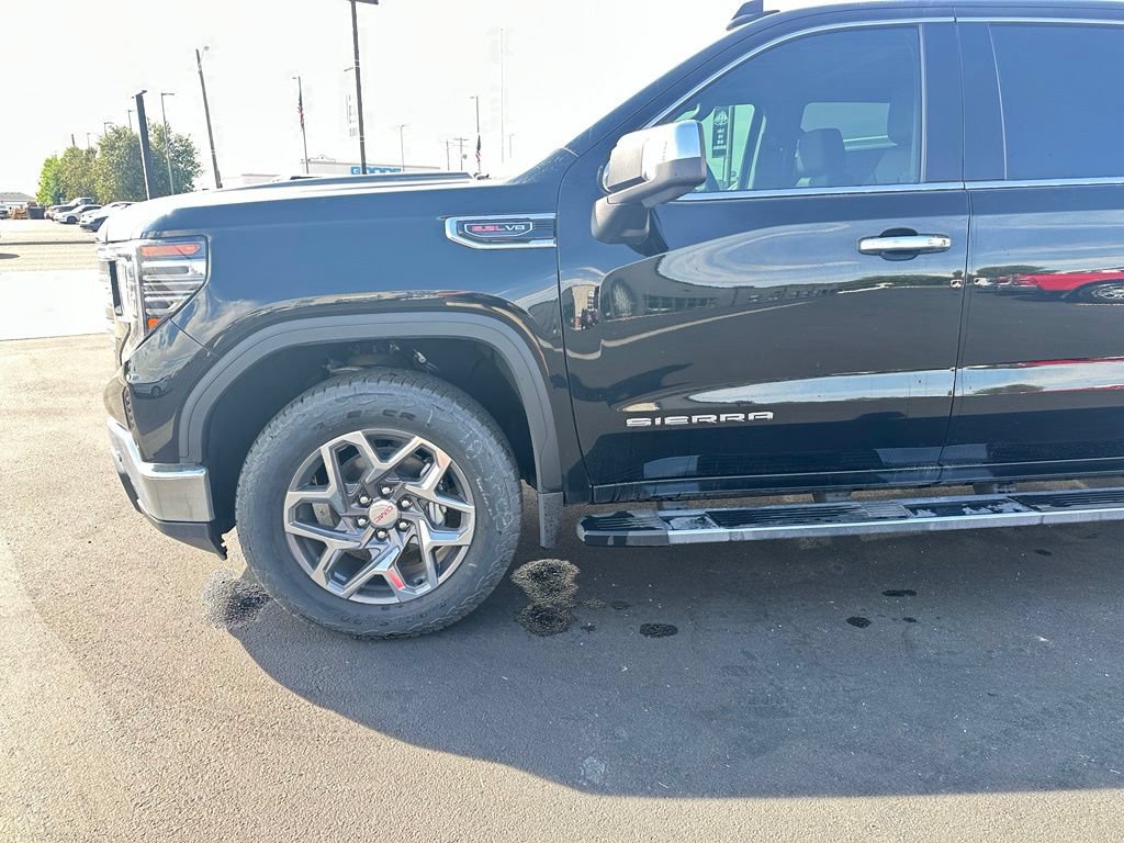 2026 GMC Sierra 1500 SLT - Photo 10
