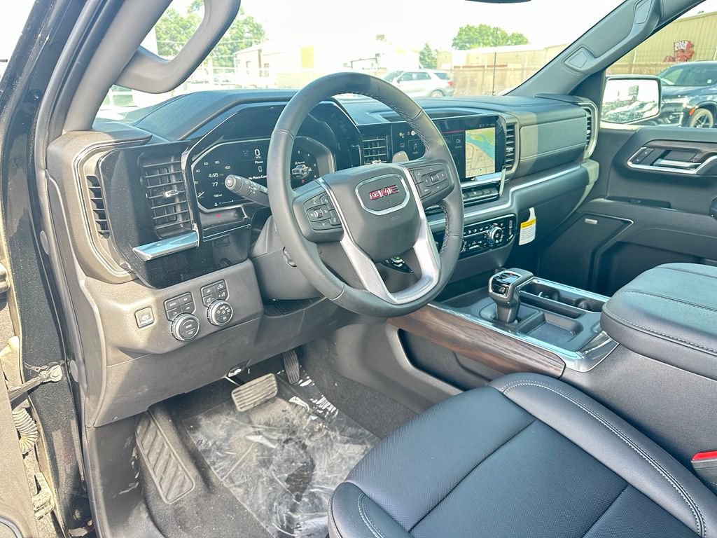 2026 GMC Sierra 1500 SLT - Photo 15