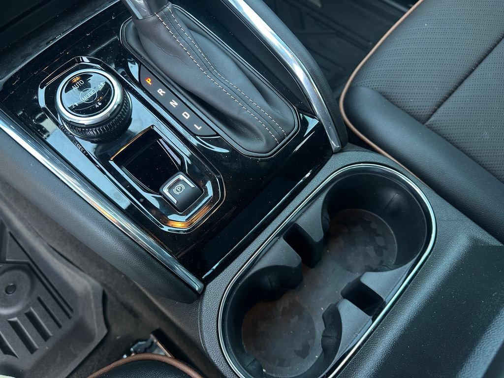 2025 GMC Canyon AT4 - Photo 23
