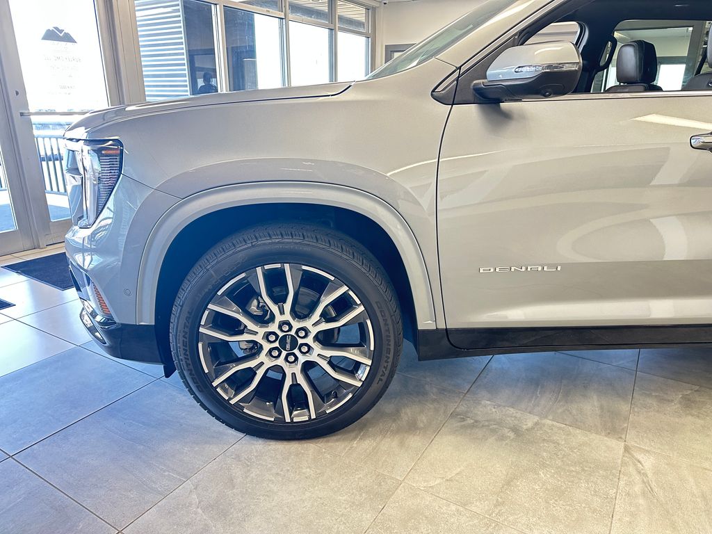 2026 GMC Acadia Denali Ultimate - Photo 12