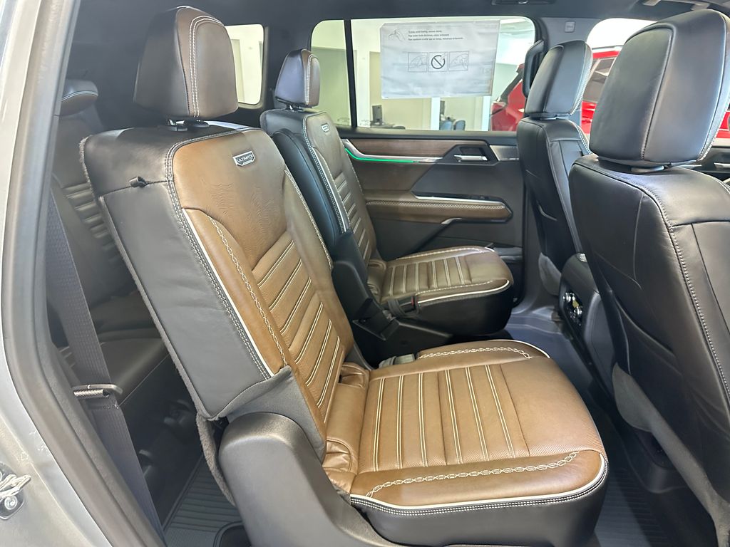 2026 GMC Acadia Denali Ultimate - Photo 26