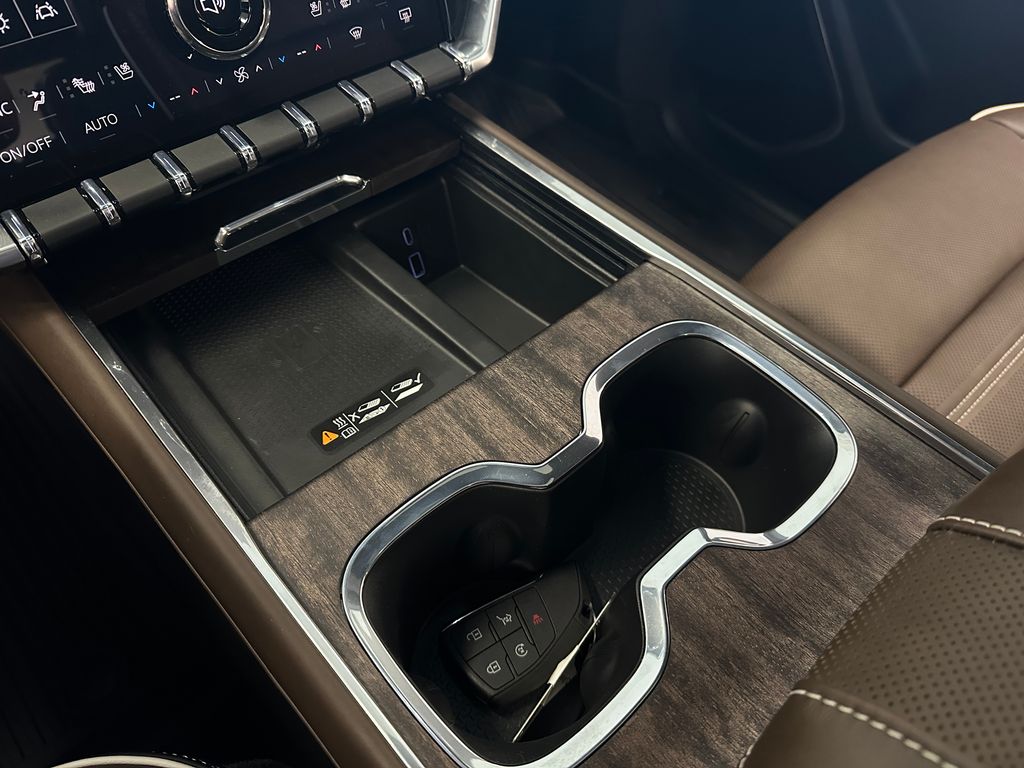 2026 GMC Acadia Denali Ultimate - Photo 19