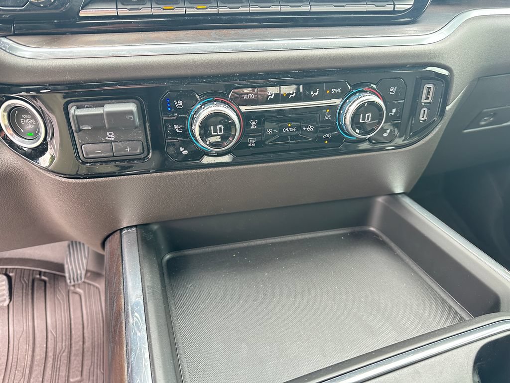 2025 GMC Sierra 3500HD SLT - Photo 23
