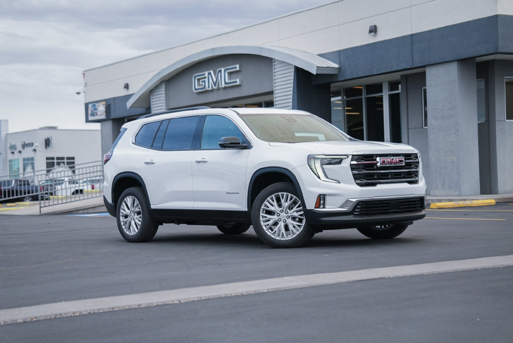 2027 GMC Acadia Elevation